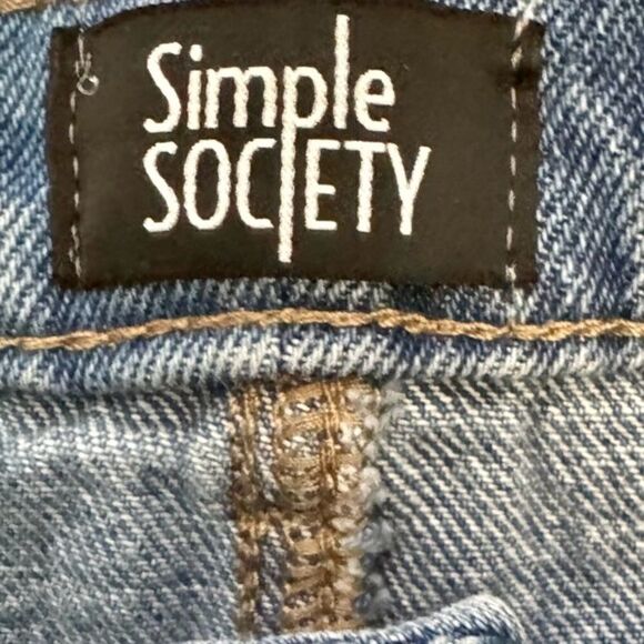 Simple Society Blue Denim Distressed Hi-Rise Bermuda Shorts Size 5/27 - Picture 7 of 8
